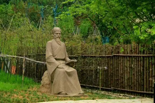 故事的主人公陆游像.唐婉呢?那只有凭大家想象了!