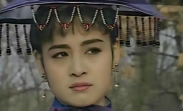 王璐瑶从苗若兰到《夜闯寡妇村》,差点毁掉一世英名