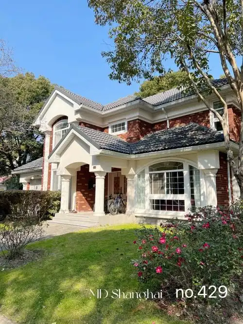 上海租房碧云超美整栋花园别墅大落地窗