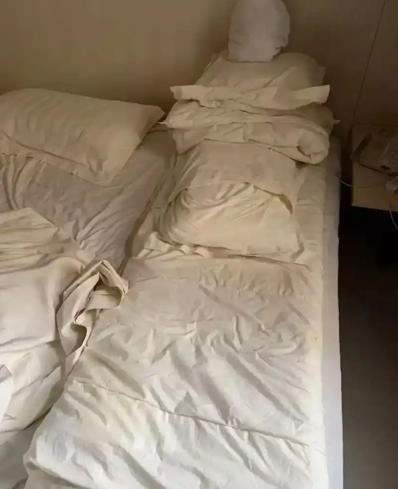 发一张库存照片 下次退房的时候这样,打扫卫生的阿姨肯定会谢 - 抖音