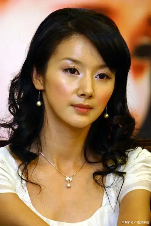 孙菲菲公开表示自己是娱乐圈霸凌事件的亲历者