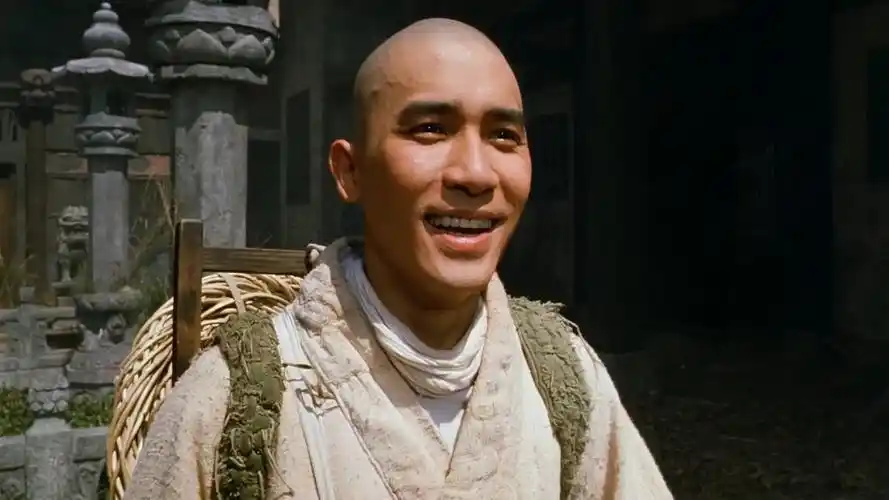 倩女幽魂:小和尚在师父面前装病找金佛,师父为他去化缘