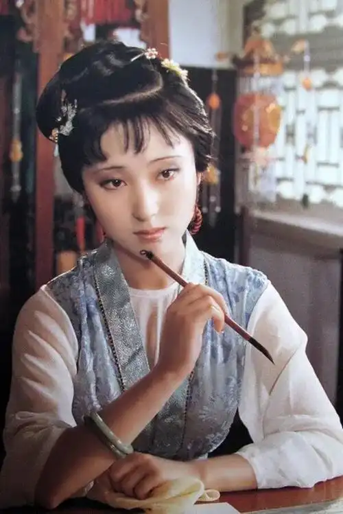 "晴雯"张静林的坎坷人生,和她挚爱一生又错付半生的男人_腾讯新闻