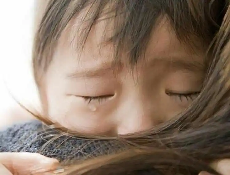 为什么会梦到自己孩子哭(为什么会梦到自己孩子哭醒)