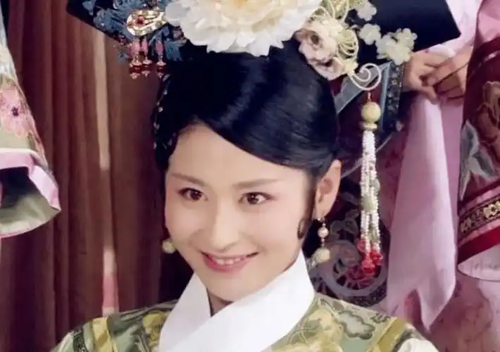 孟静娴杨淇(因《甄嬛传》爆火的"酱油角色"现状:她咖位不输主角,成功