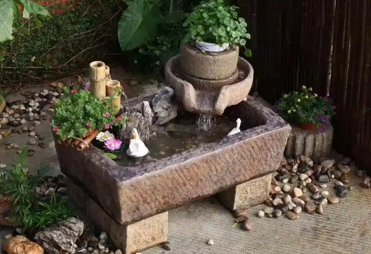 农村庭院可以摆放鱼缸吗(庭院水缸养鱼的讲究和作用)