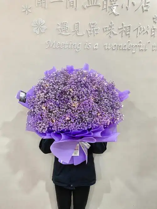 花束  #满天星花束  #满天星  #每周一花  #花店  #点缀生活的鲜花