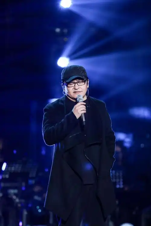 刘欢后悔没"强制"女儿学音乐