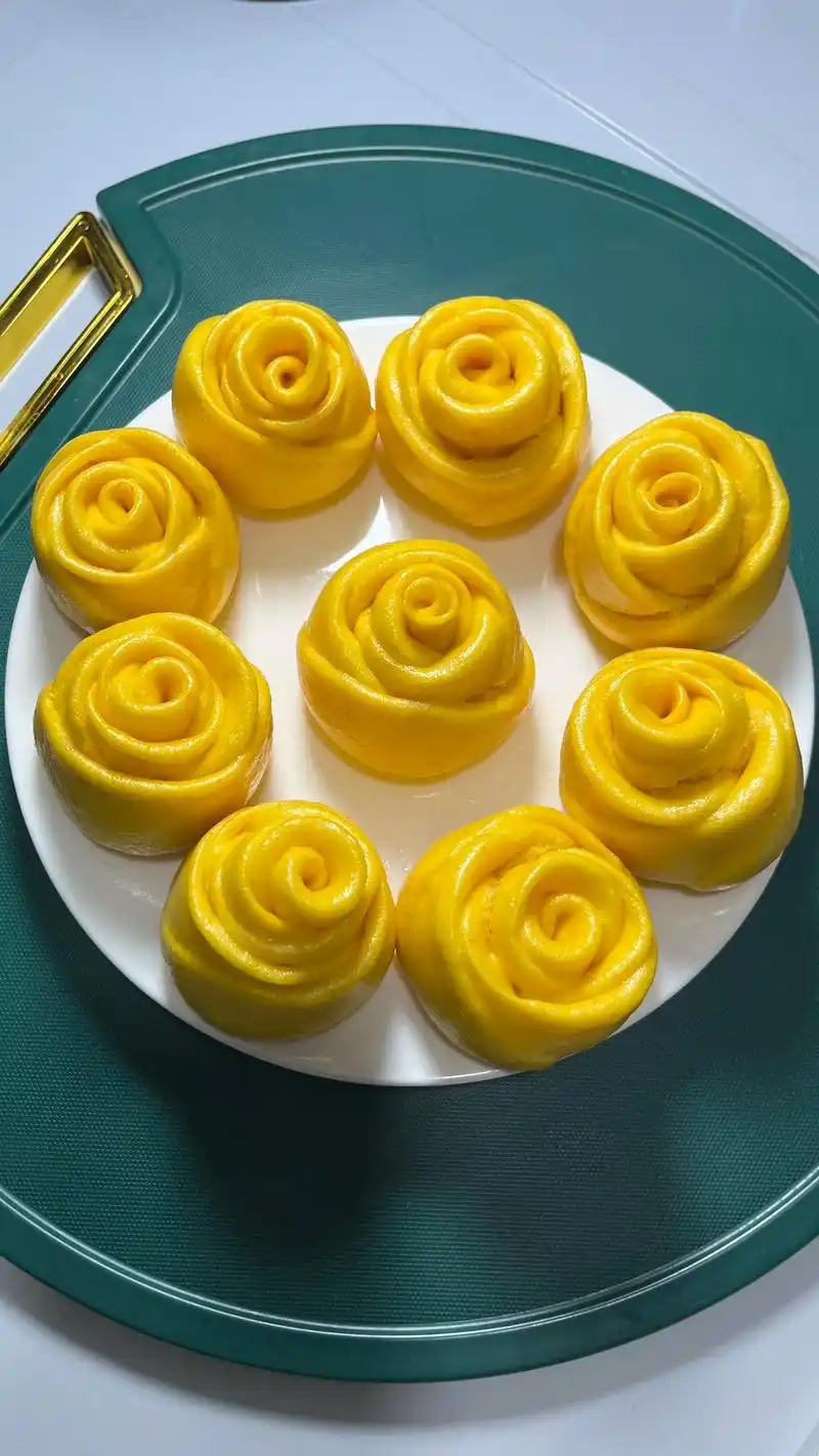 南瓜制作的玫瑰花馒头美 - 抖音