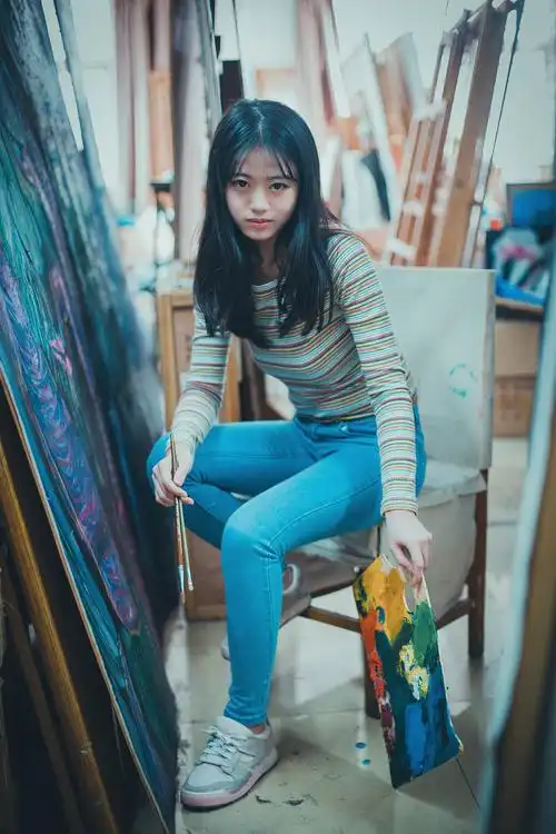 画室女孩 - 周末123 - 图虫网 - 优质摄影师交流社区