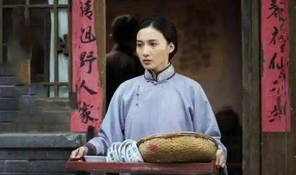 刘湘50岁病逝,妻子周玉书创立甫澄中学,儿子却在自家学校受欺负_四川