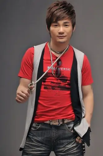 黄勇忙中国好声音巡演不惧绯闻发单曲图