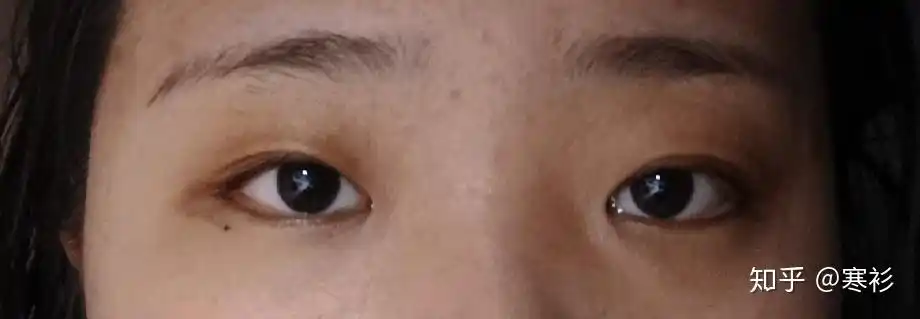知乎有妹有同眼尾沟深长的妹子鸭感觉眼妆好难画想问问有类似情况的
