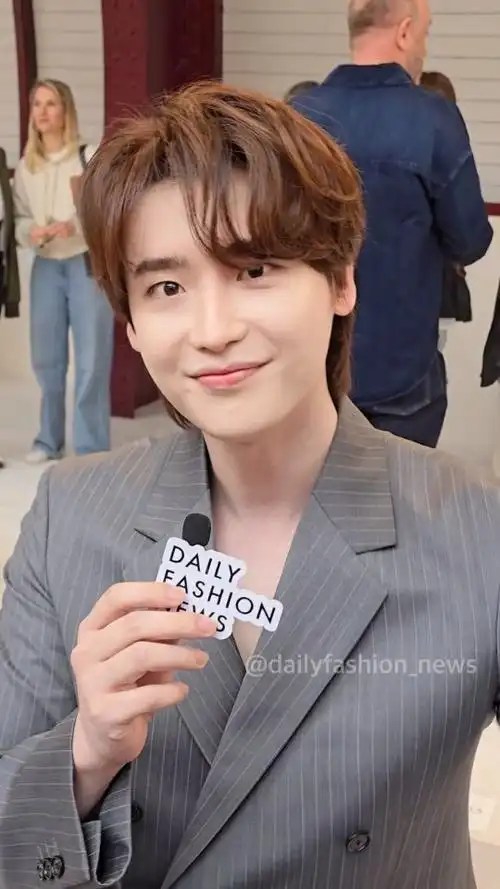 李钟硕的盛世美颜