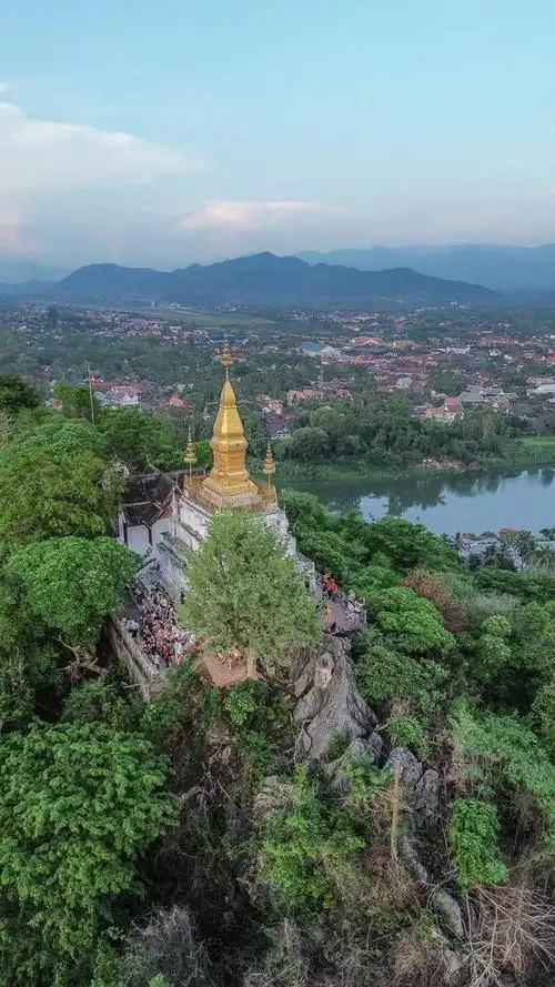 没有喧闹的"清迈",昆明坐动车就能到的佛国净土,赶紧买票出发