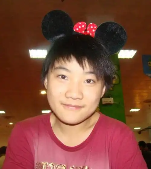 孙斯阳饰周晓航