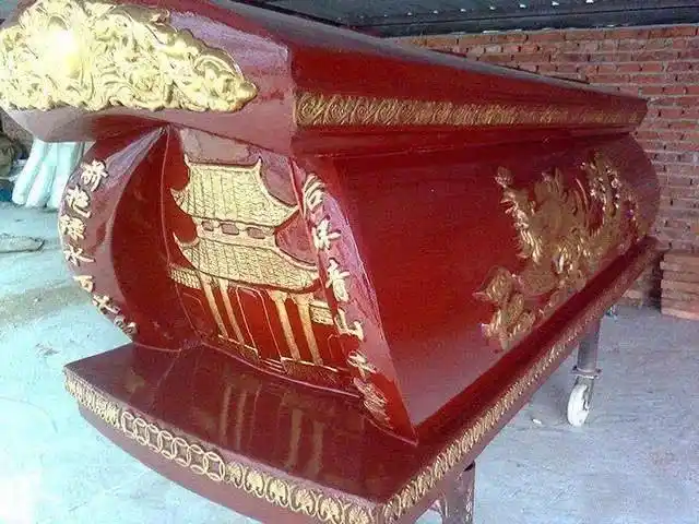 旧时民间丧葬很讲究从断气穿寿衣大殓和棺材选用上都有禁忌