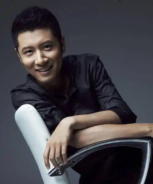 和林心如炒cp,如今却成为配角_青年_因为_任重