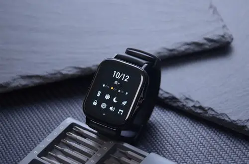 华米gts 2智能手表评测:1.65英寸,支持独立播放音乐 - 哔哩哔哩