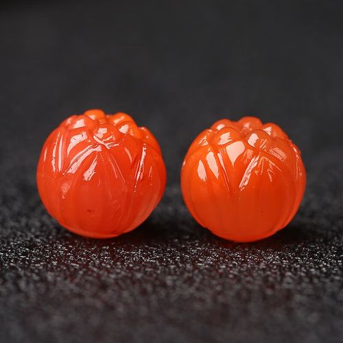 11毫米南红莲花珠一颗