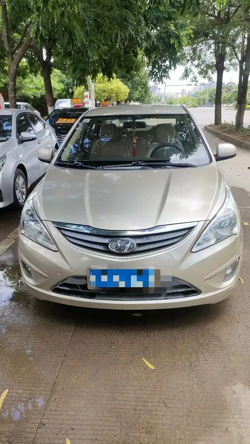 2010年现代瑞纳1.4自动挡,一手车.2010年入户,现代 - 抖音