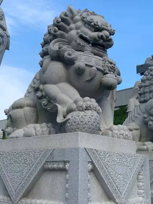关于石雕狮子形状不一和类型摆放作用寓意九龙星园林古建