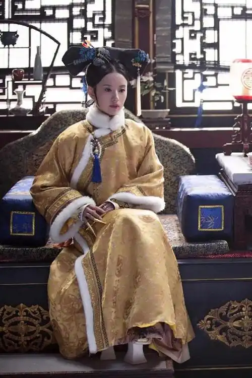 富察琅嬅经历九死一生生下的儿子,身体很弱,满月就开始吃药_网易订阅