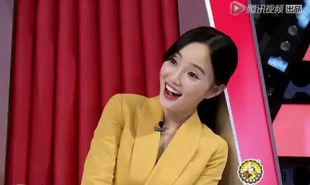 李小璐遭小学同学大告白?贾乃亮要吃醋了!