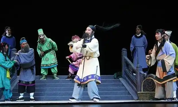 范进中举后,为何会乐到发疯?