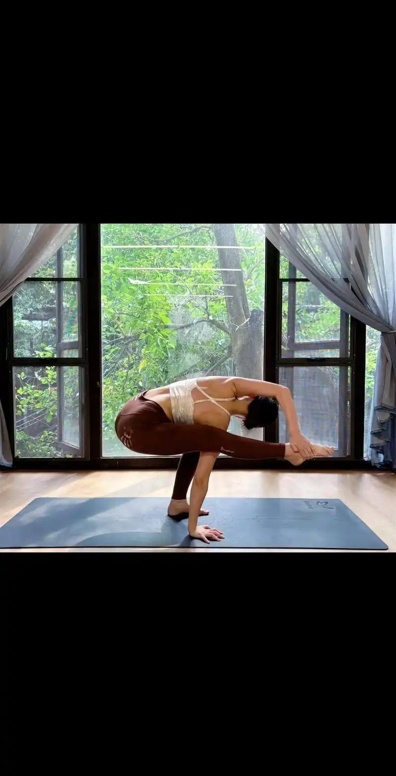 瑜伽 #幻椅式 #变体 #体式 # - 抖音