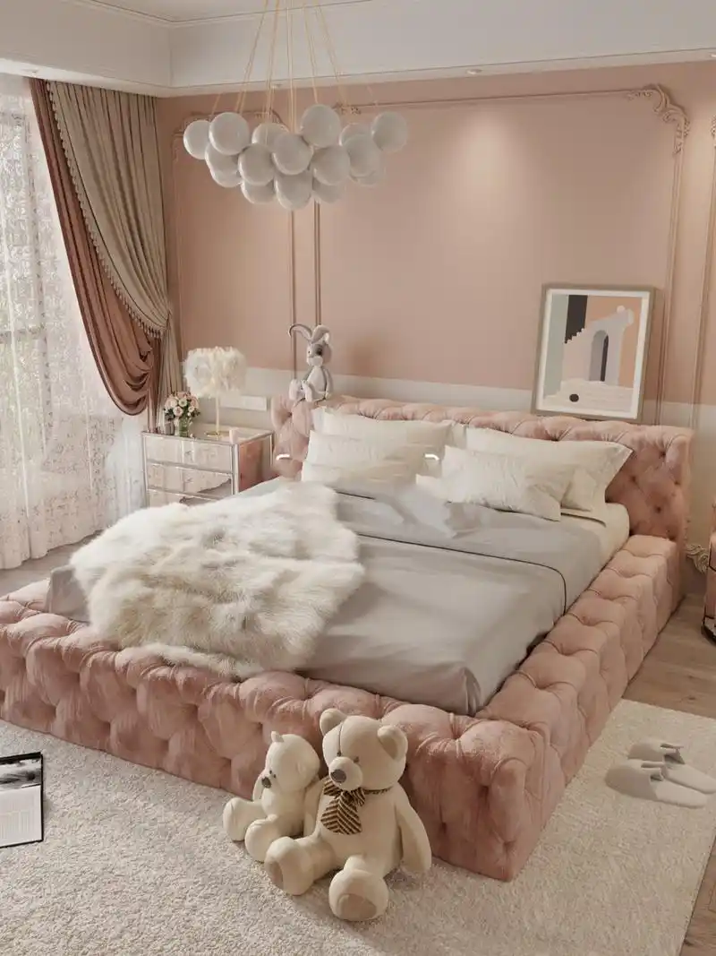 的卧室真的太太太仙女啦～ 很难有女孩子能抵抗粉色房间的魅力了吧