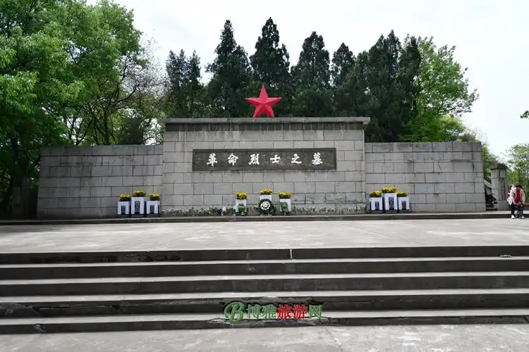 襄阳烈士陵园图片