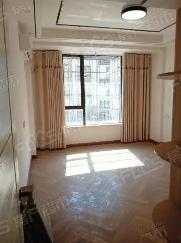 恒科华府 南北通透 89平 60万 精装修 3室2