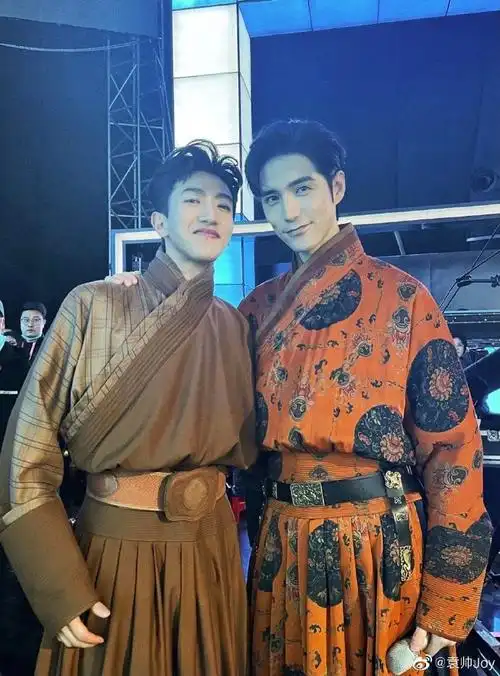 阿云嘎你好星期六##阿云嘎说美丽的草原我的家