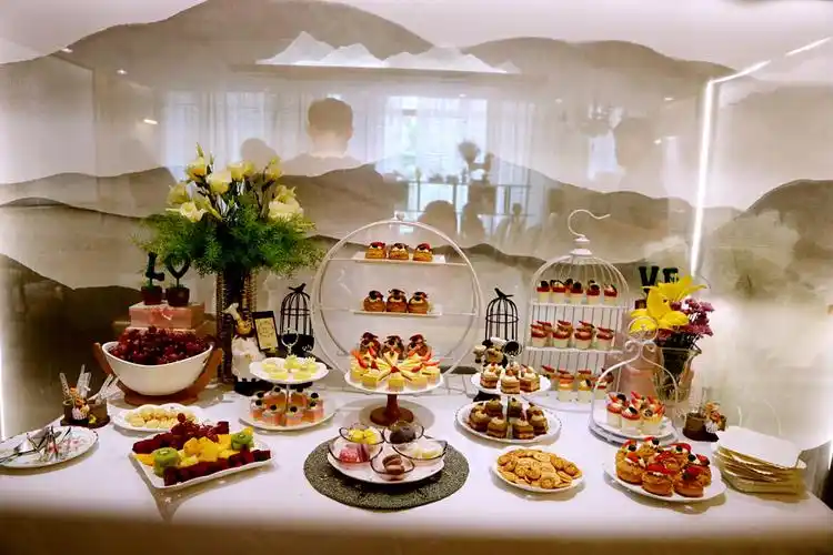 athena阿西娜冷餐甜品台,适合暖场,婚礼,生日,聚会,开业,冷餐会等.