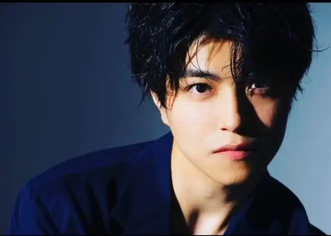 剧中是颜艺,戏外是颜值,盘点假面骑士中那些被颜艺耽误的社长|演员