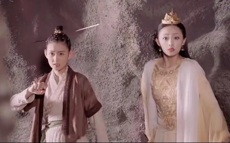 【藕龙夫妇】【蒋依依×吴佳怡】爱从来都是双向奔赴……_哔哩哔哩