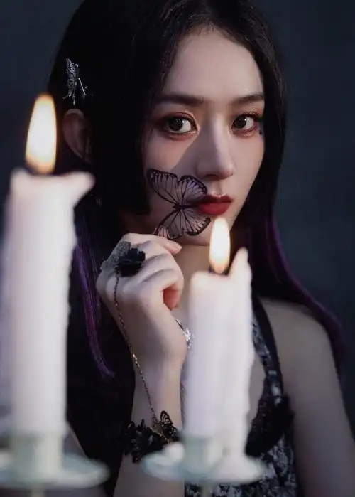 赵丽颖暗黑系写真曝光化身魅惑系女王好迷人