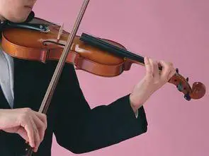 小提琴关于持琴夹琴肩垫肩托的奥秘