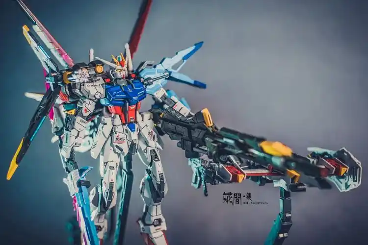 龙桃子强袭自由高达