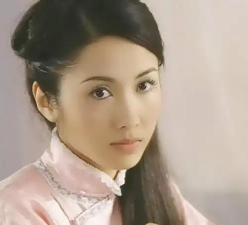 [打脸瞬间]《百变星君》梁咏琪变身后,周星驰眼睛都看直了!