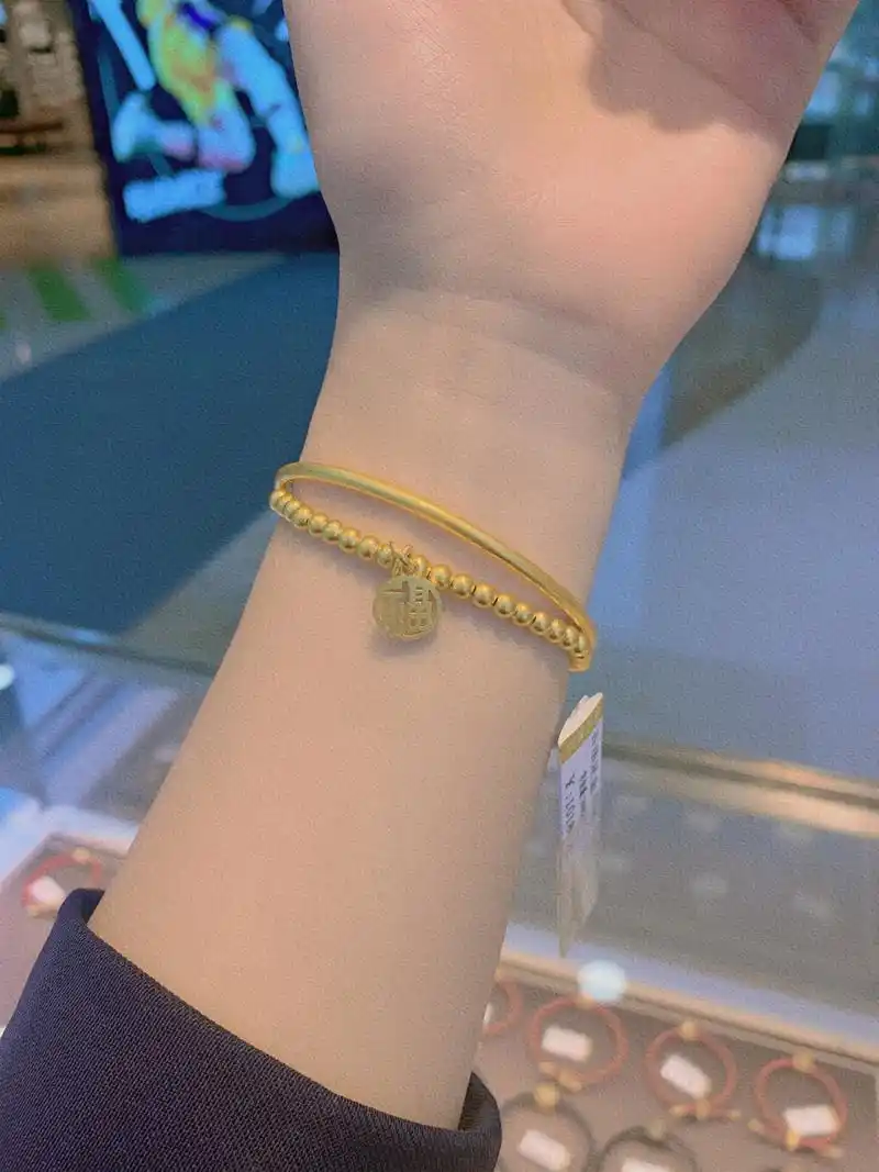 古法金手镯 这样叠戴太好看啦7815 古法金手镯传承系列 简单大气