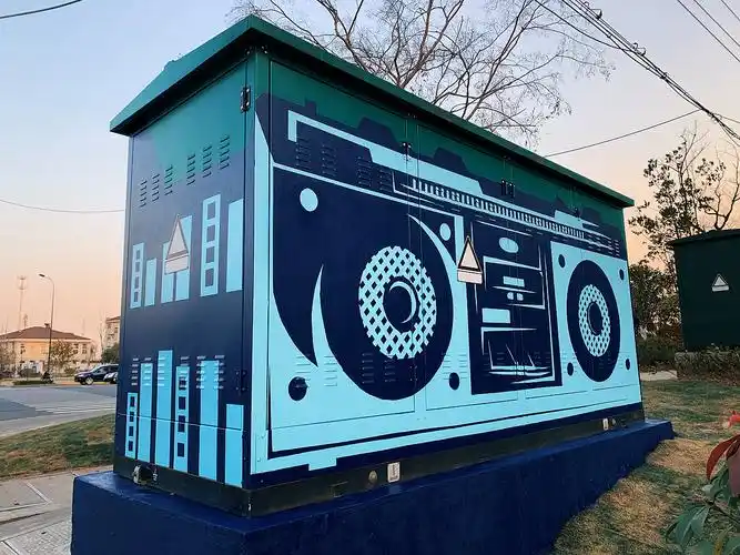 【街头涂鸦变电箱】