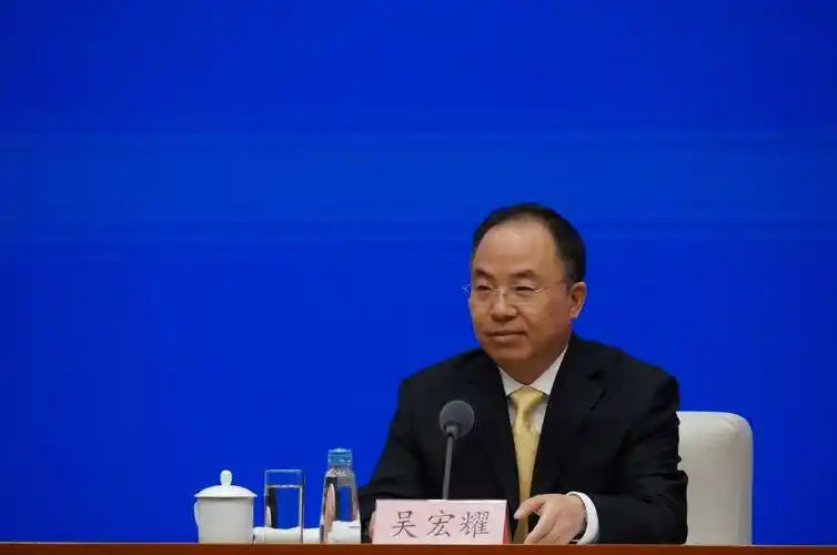 中央农村工作领导小组办公室副主任,农业农村部副部长韩俊,农业农村部