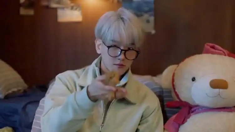 边伯贤日文新曲《get you alone》mv