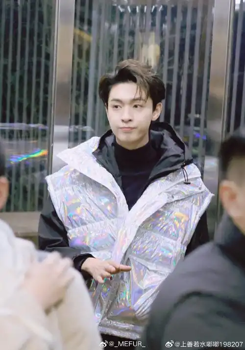 快来get老秦同款图片来自各个粉丝秦霄贤超话#明星同款##秦霄贤
