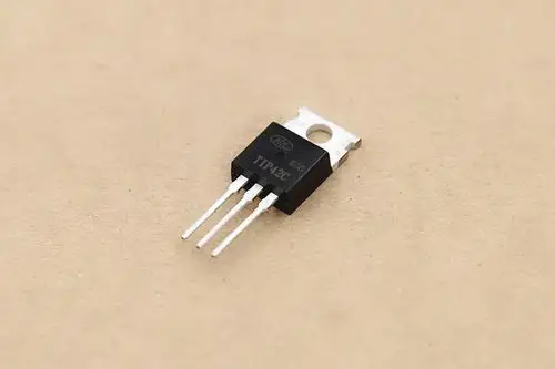 奥德利 tip42c 音频功放配对 100v6a to-220 pnp 进口芯片 三极管