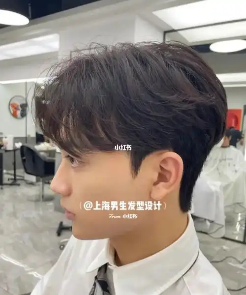 男生港风纹理发型暖男清爽发型