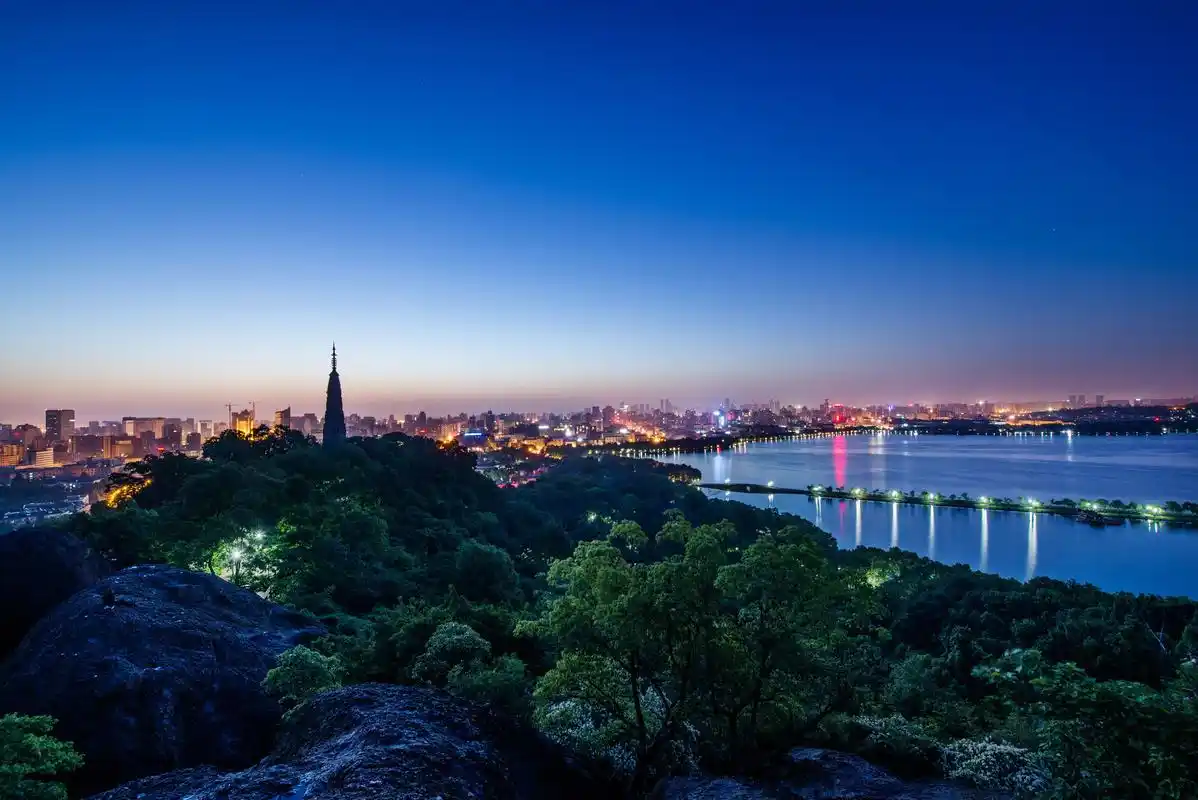 龙湖·水晶郦城,留住西湖区的味道
