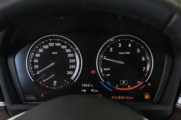 宝马x1仪表黑屏怎么回事?